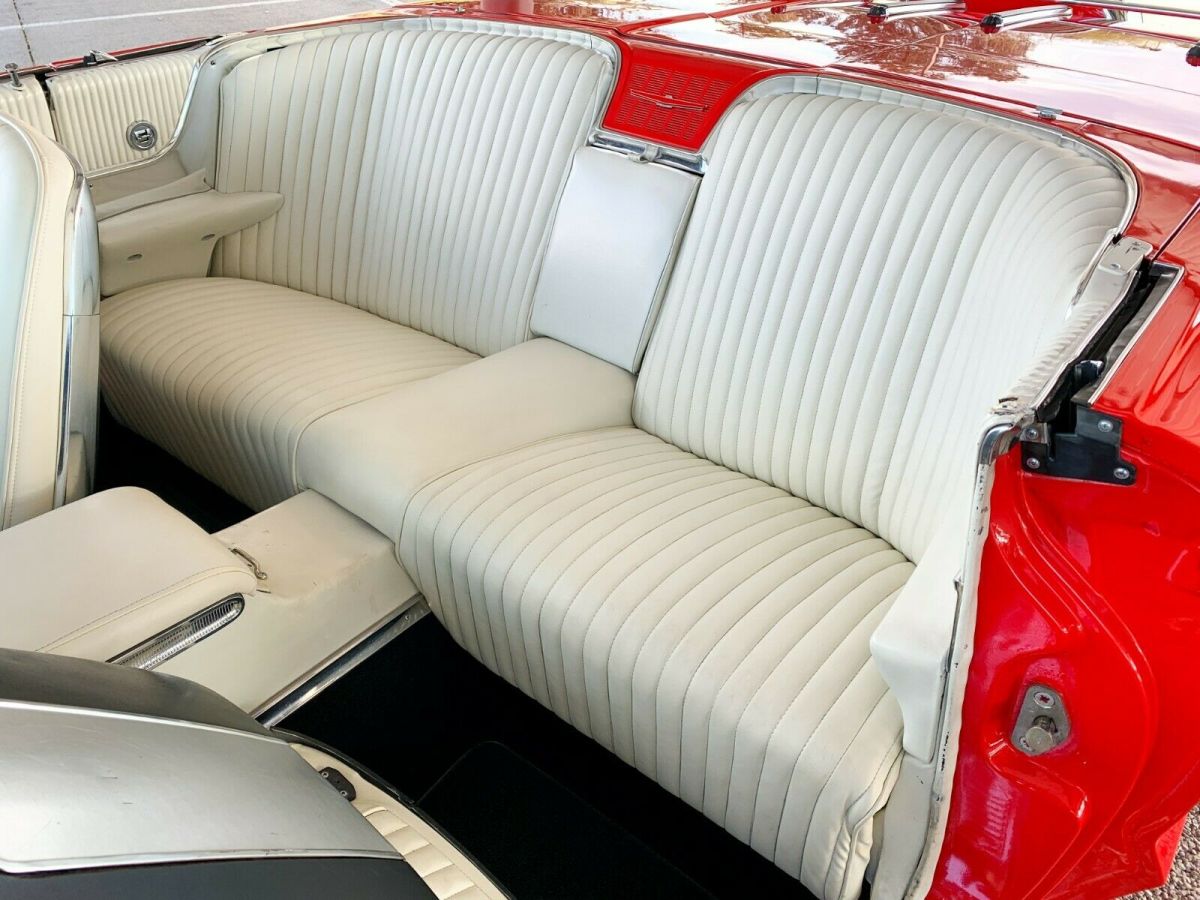 1965 Ford Thunderbird Convertible - photo 9