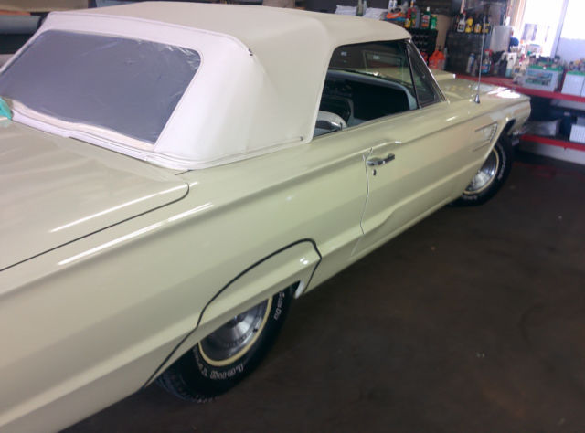 1965 Ford Thunderbird Convertible **T BIRD ** CLASSIC 390, runs and looks great 1965 Ford Thunderbird