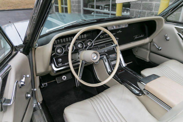 1965 Ford Thunderbird - photo 12