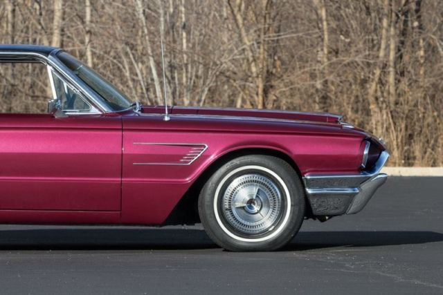 1965 Ford Thunderbird Landeau Hardtop - photo 10
