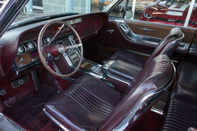 1965 Ford Thunderbird Landeau Hardtop - photo 13