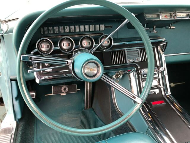 1965 Ford Thunderbird Base - photo 10