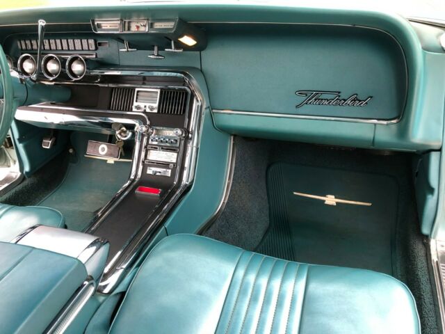 1965 Ford Thunderbird Base - photo 13