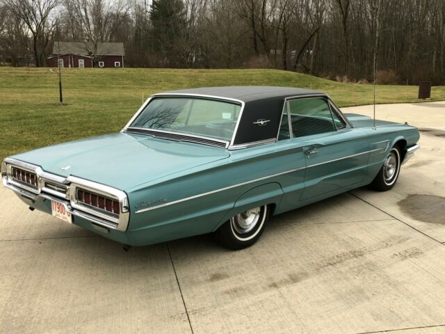 1965 Ford Thunderbird Base - photo 4