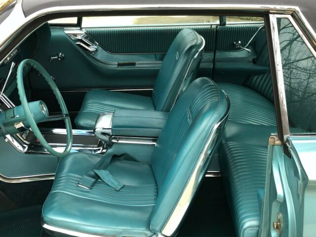 1965 Ford Thunderbird Base - photo 8