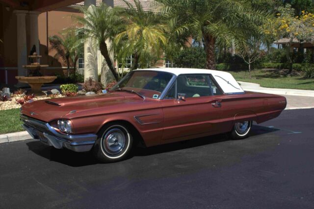 1965 Ford Thunderbird Special Edition Landau - photo 2