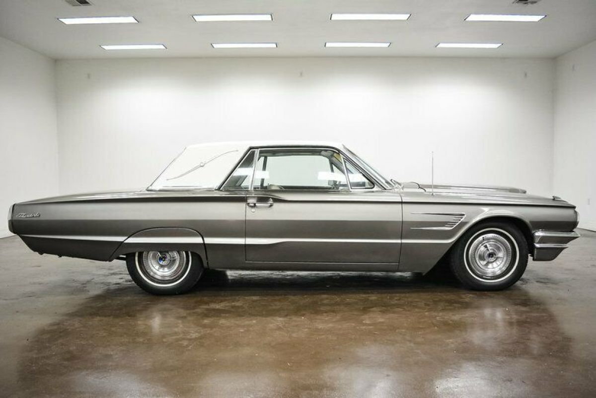 1965 Ford Thunderbird Special Landau - photo 8