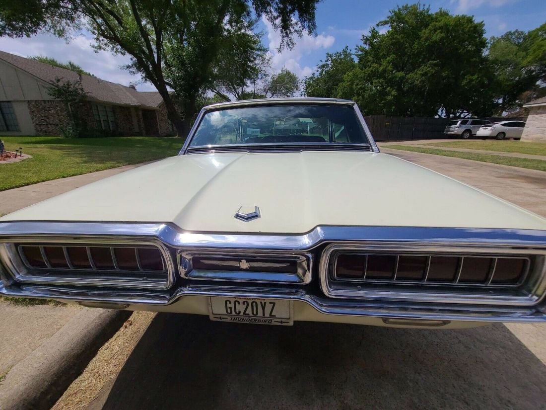 1965 Ford Thunderbird - photo 2