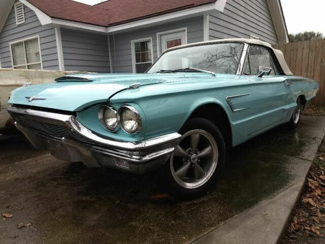 1965 Ford Thunderbird Convertible - photo 10