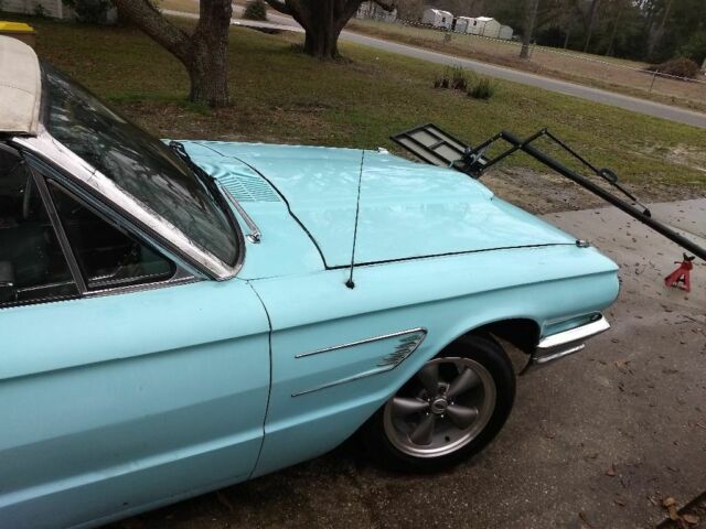 1965 Ford Thunderbird Convertible - photo 11