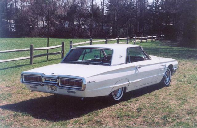 1965 Ford Thunderbird Hardtop - photo 3