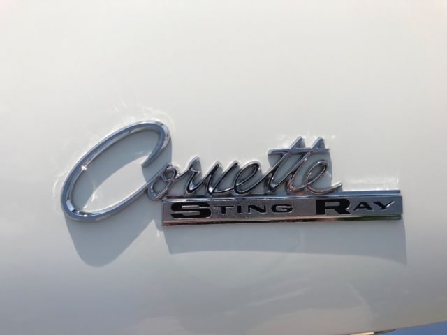 1965 Chevrolet Corvette - photo 12