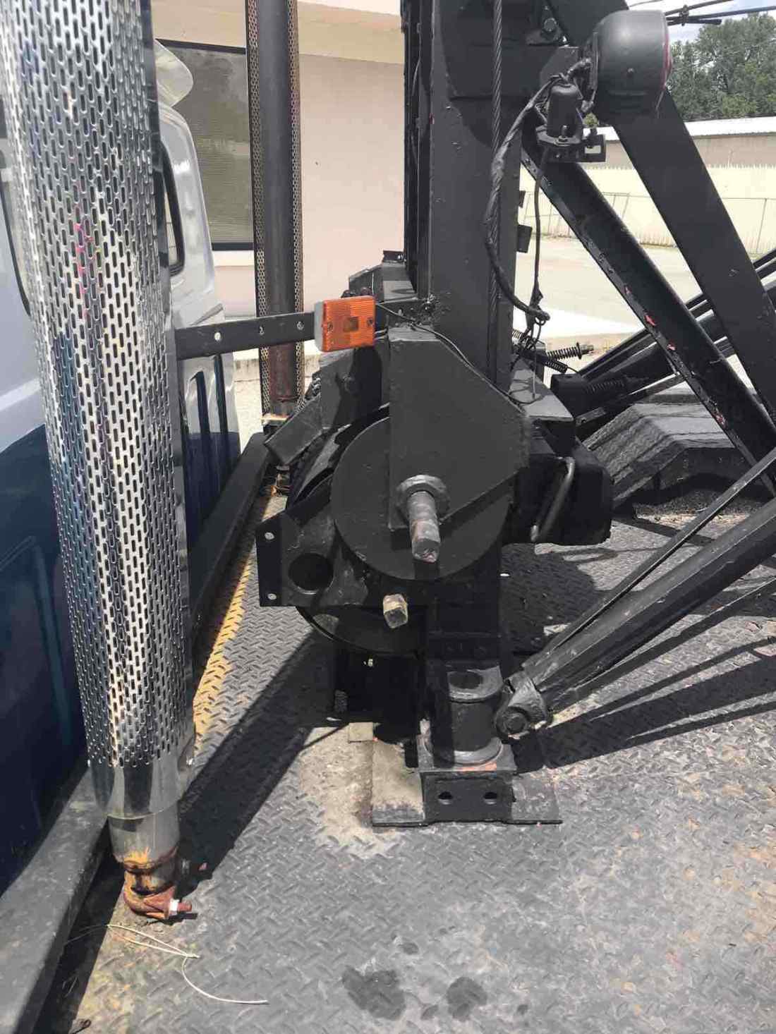 1965 GMC tow truck - photo 13