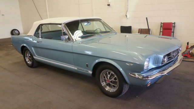 1965 Ford Mustang GT Convertible - photo 2