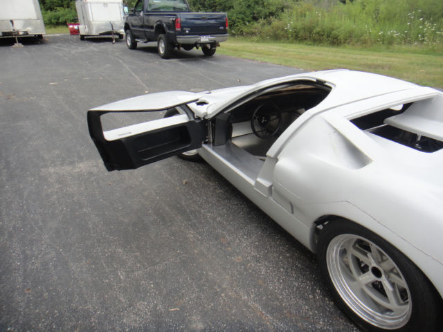 1965 Ford GT40 - photo 11