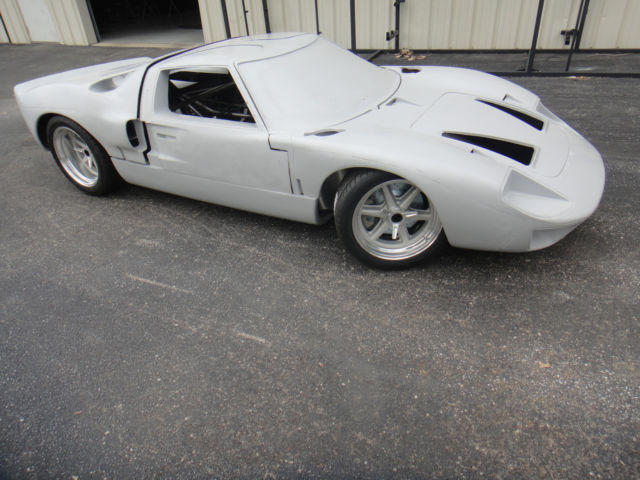 1965 Ford GT40 - photo 8