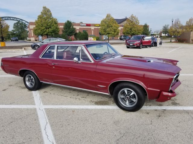 1965 GTO with Ram Air option 1965 Pontiac GTO