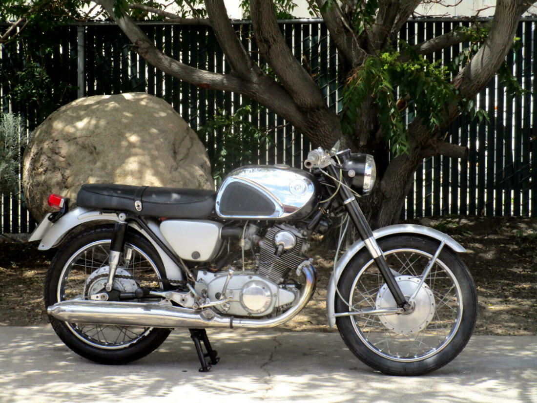 1965 Honda CB750 - photo 2