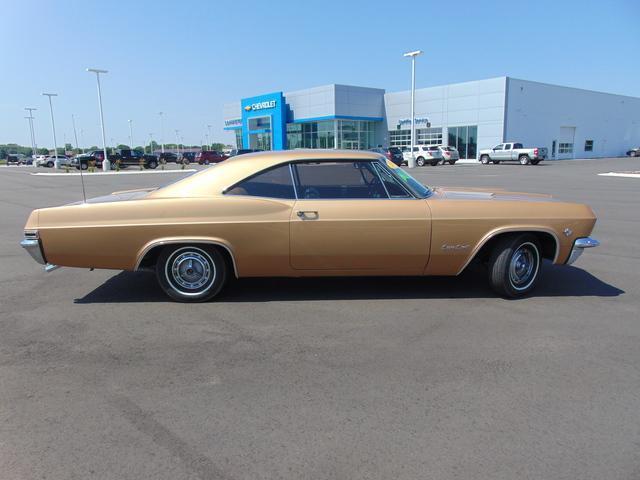 1965 Chevrolet Impala Super Sport - photo 2