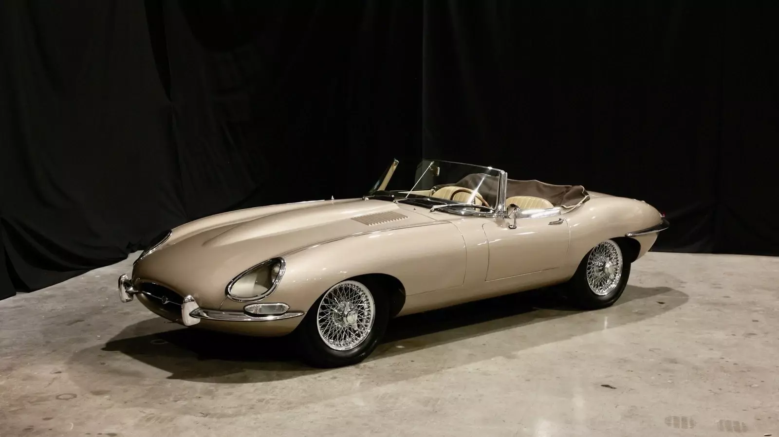 1965 Jaguar E Type 4.2 Convertible Brown 1965 Jaguar E Type 4.2