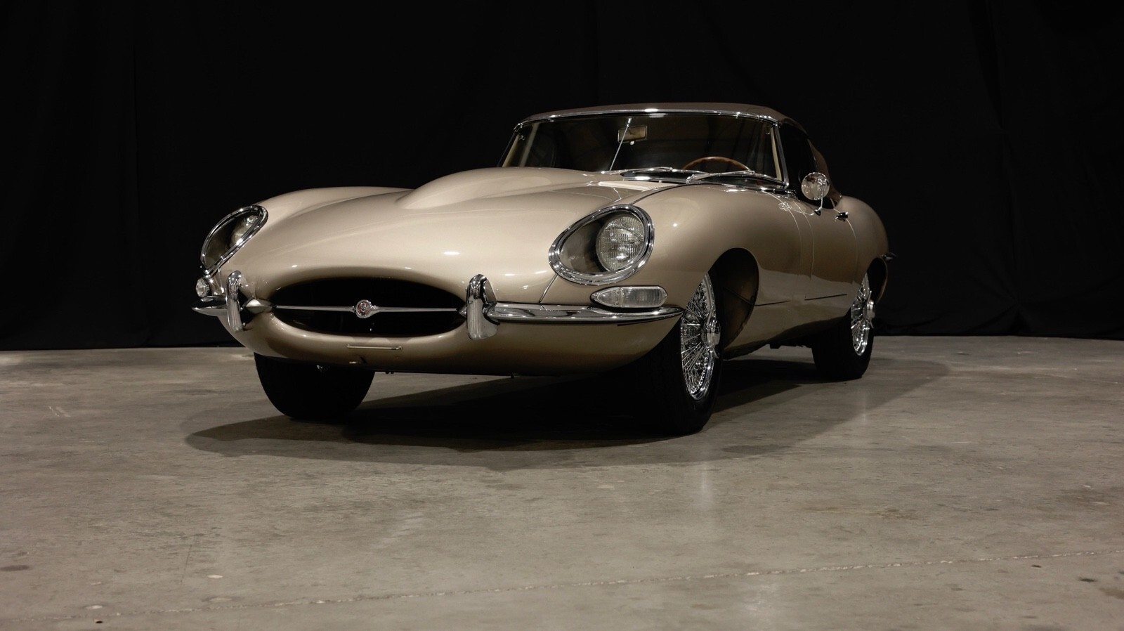 1965 Jaguar E Type 4.2 - photo 3