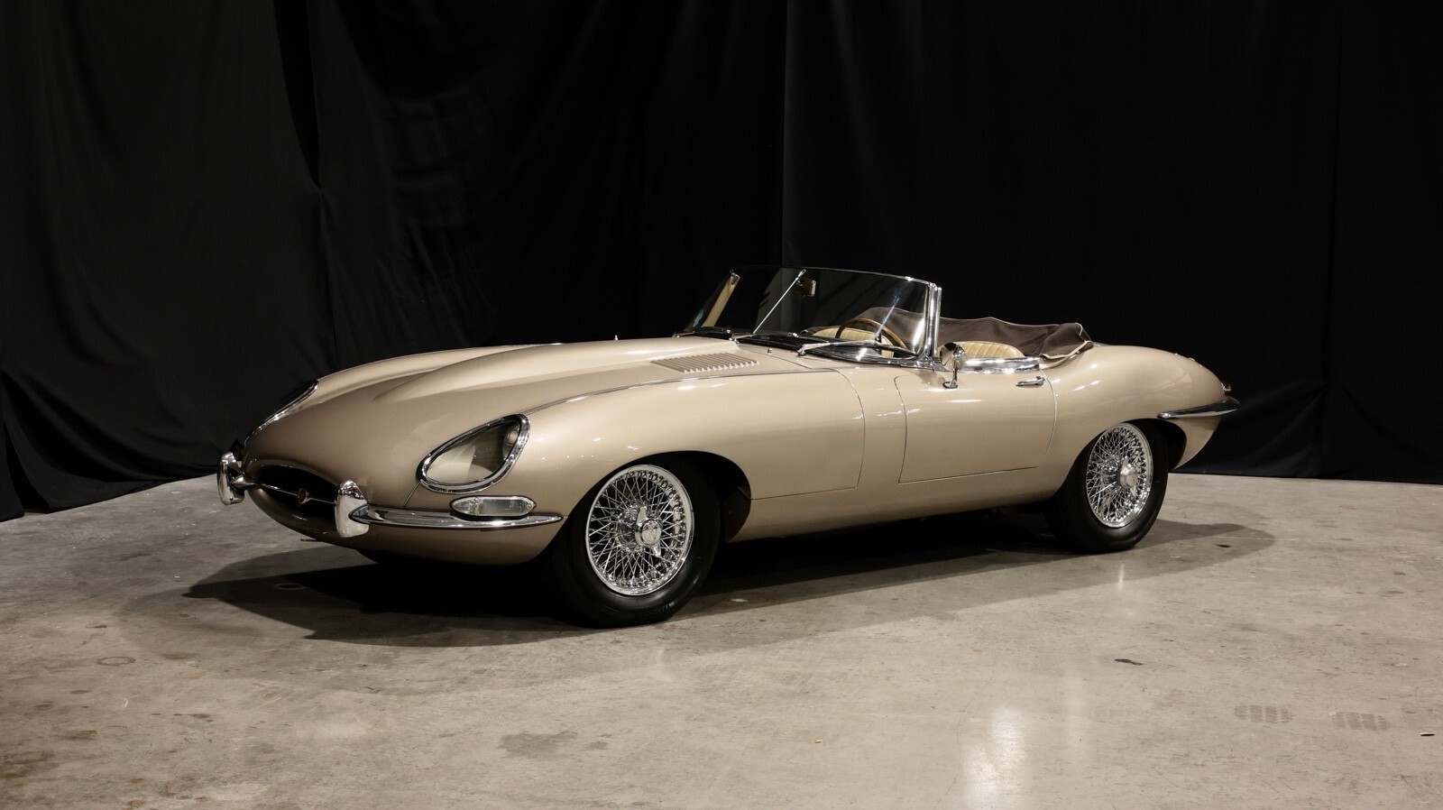 1965 Jaguar E Type 4.2 - photo 9