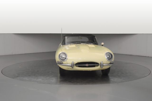 1965 Jaguar E-Type ROADSTER - photo 7
