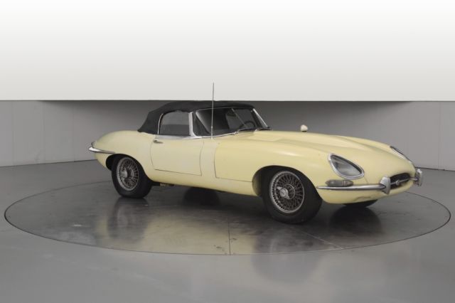 1965 Jaguar E-Type ROADSTER - photo 8