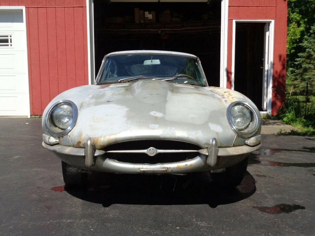 1965 Jaguar E-TYPE XKE 1965 Jaguar E-Type
