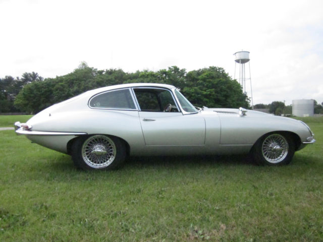 1965 Jaguar E-Type Series I FHC - photo 3