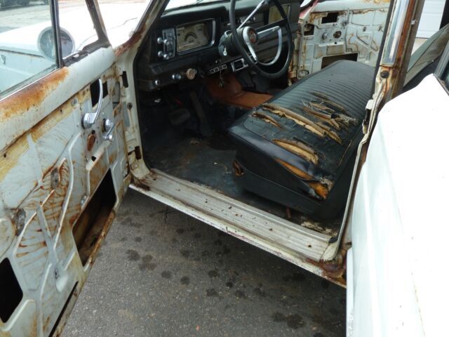 1965 Jeep Wagoneer - photo 11