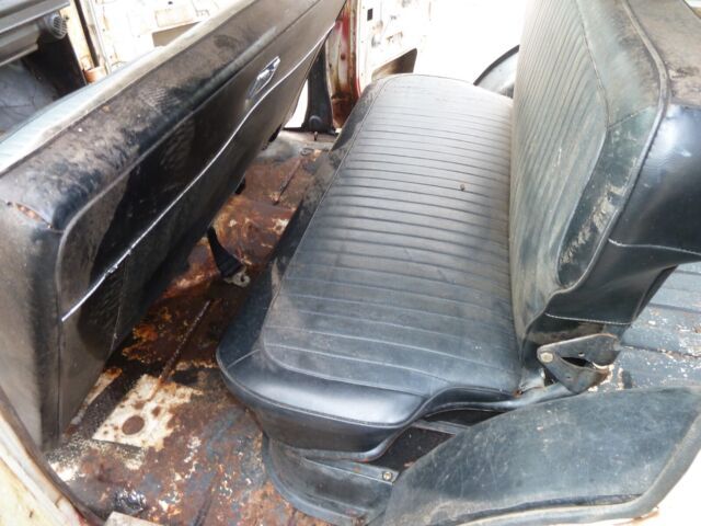 1965 Jeep Wagoneer - photo 12
