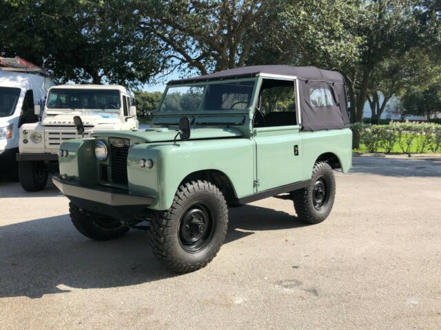 1965 Land Rover 88 Series 11 2door - photo 2