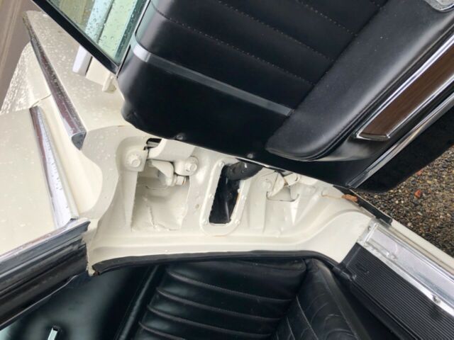 1965 Lincoln Continental - photo 7