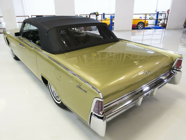 1965 Lincoln Continental Convertible - photo 5