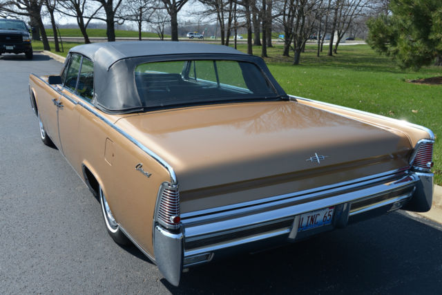 1965 Lincoln Continental - photo 2