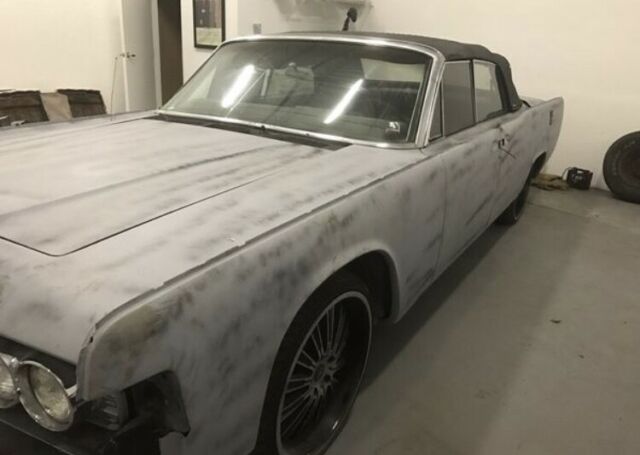 1965 Lincoln Continental Convertible "Entourage" 1965 Lincoln Continental