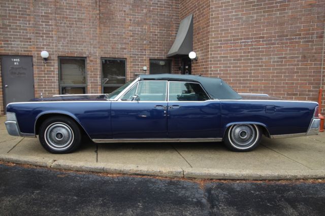 1965 Lincoln Continental Convertible - Beautifully Restored - photo 2
