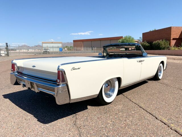 1965 Lincoln Continental Convertible - photo 4