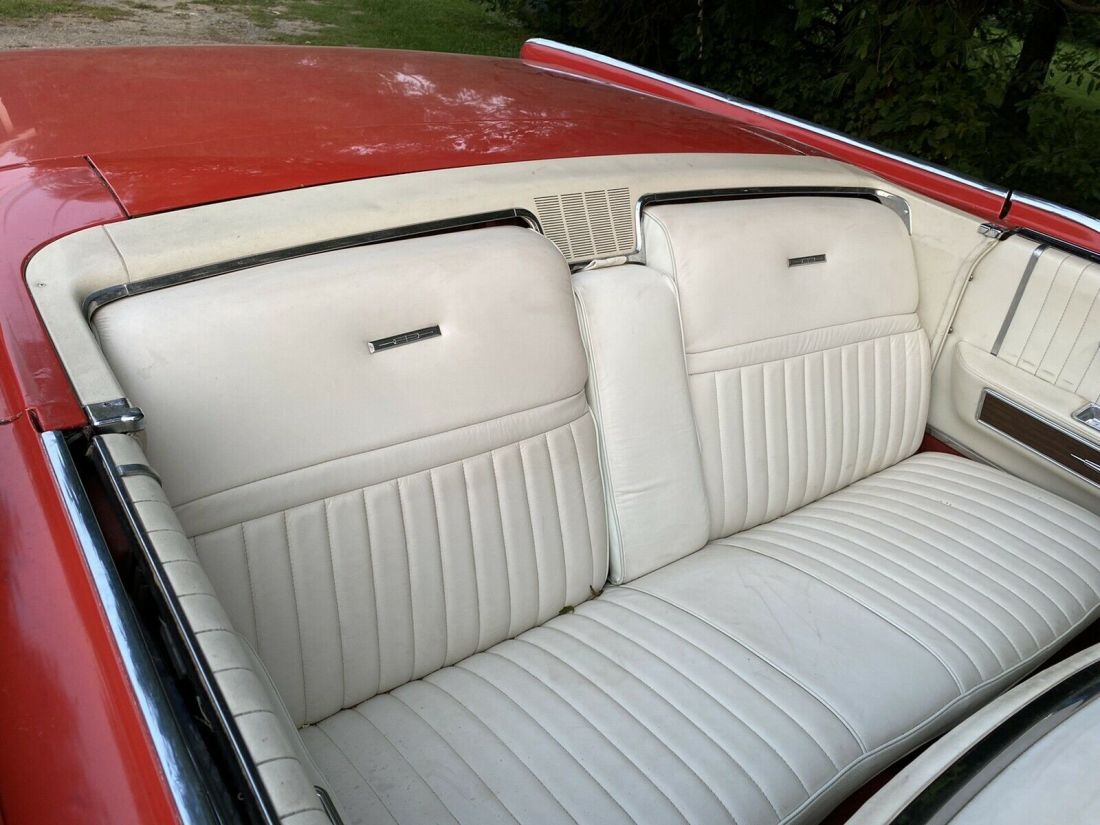 1965 Lincoln Continental - photo 2