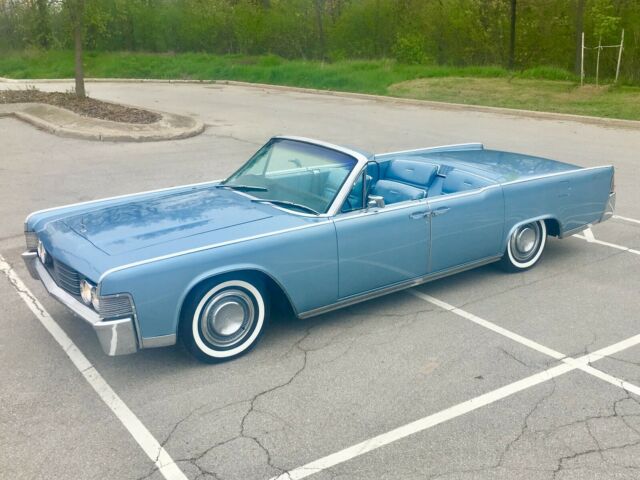 1965 Lincoln Continental CONTINENTAL CONVERTIBLE - photo 2