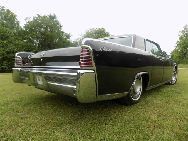 1965 Lincoln Continental Lehmann Peterson Limousine - photo 4