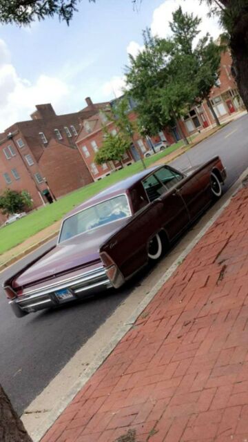1965 Lincoln Continental on Devious customs air ride with airlift 3p management 1965 Lincoln Continental