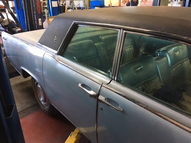 1965 Lincoln Continental Sedan - photo 7