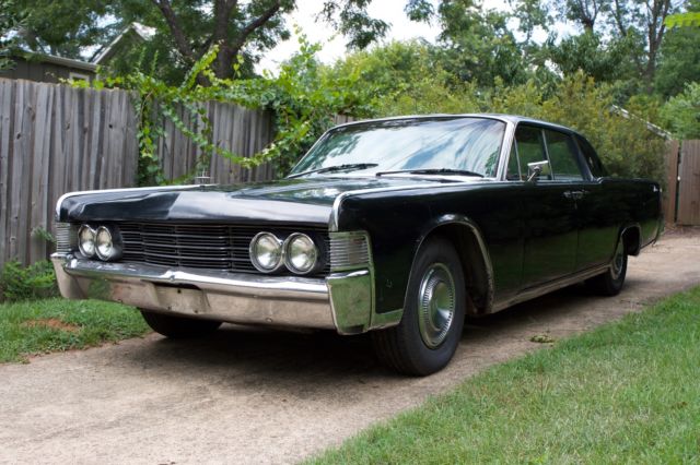 1965 Lincoln Continental Sedan - photo 2
