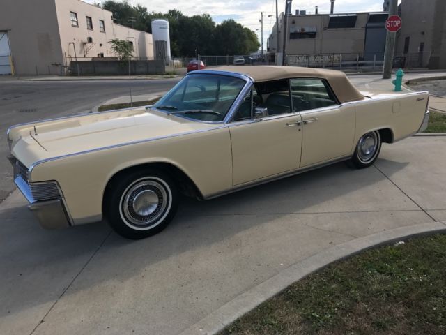 1965 Lincoln Continental - photo 2