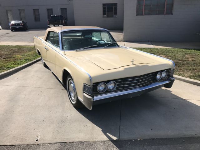 1965 Lincoln Continental - photo 6