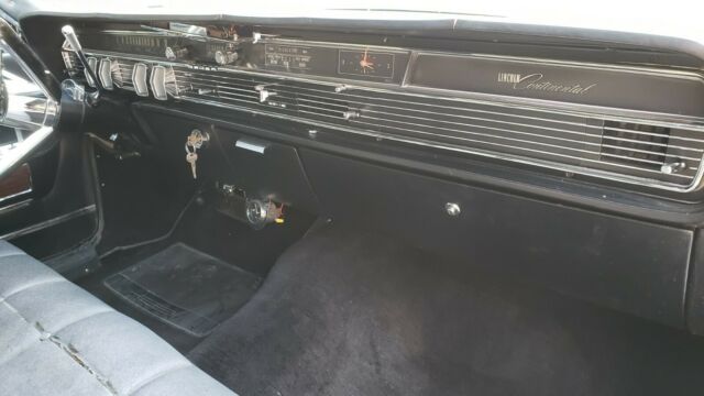 1965 Lincoln Continental - photo 5
