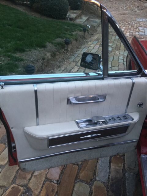 1965 Lincoln Continental - photo 3
