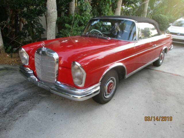 1965 Mercedes 220 Convertible Right Hand Drive 1965 Mercedes-Benz 200-Series